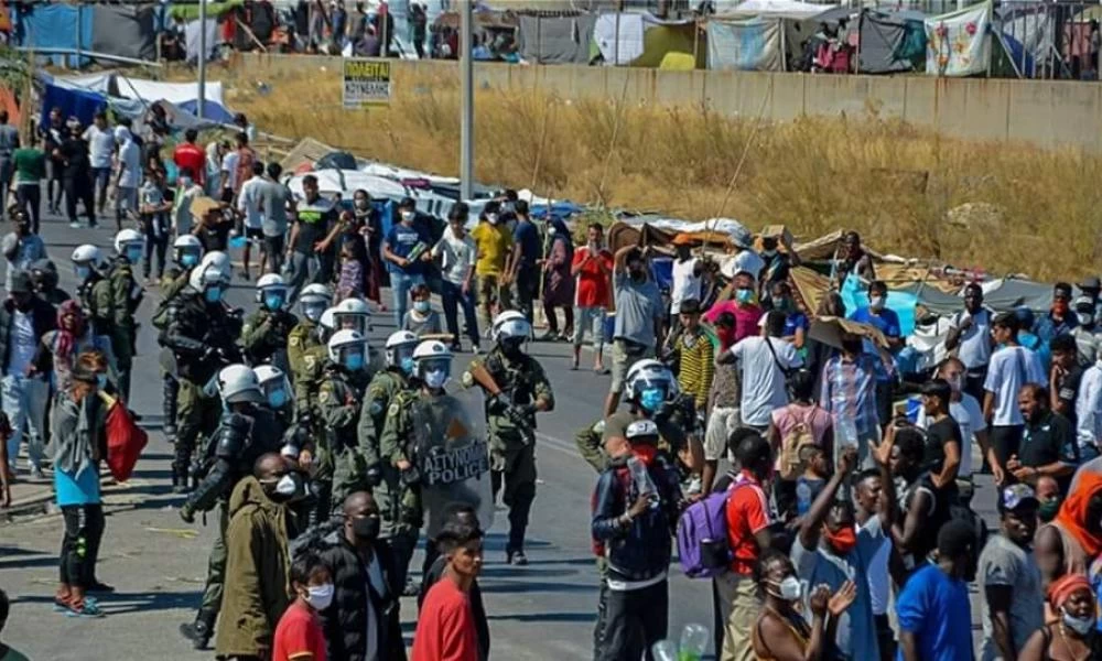 Μυτιλήνη: Έπιασαν λαθρομετανάστες με λάμες και μαχαίρια